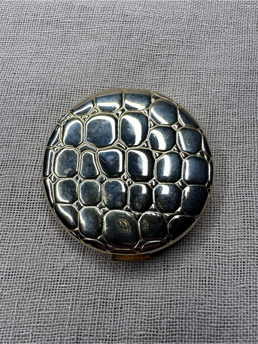 VTG Estée Lauder "Golden Alligator" Lucidity Powder Compact - Picture 2 of 6